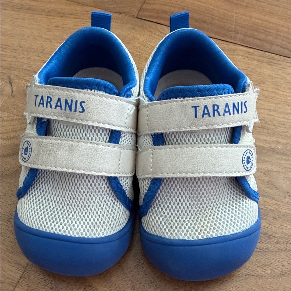 Kids Sneakers in Blue and White